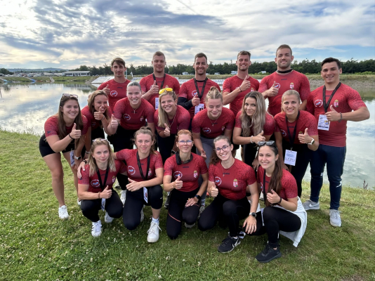 Elsöprő győzelmet aratnak a magyar egyetemisták a sárkányhajó Európa-bajnokságon